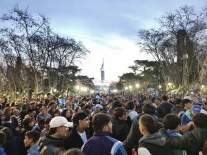 LA PASIÓN POR LA CELESTE Y BLANCA