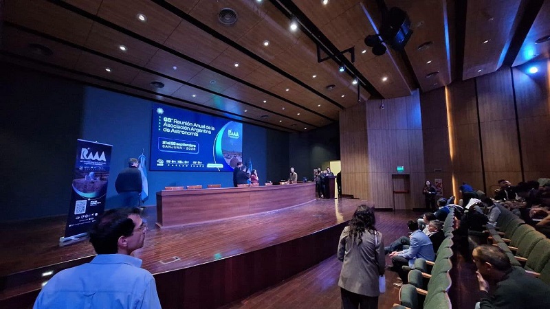 “CIELOS ALBERTINOS” LLEVA A SAN JUAN UNA EXPERIENCIA EDUCATIVA QUE SE CONVIRTIÓ EN POLÍTICA PARA CUIDAR LA CONTAMINACIÓN LUMÍNICA